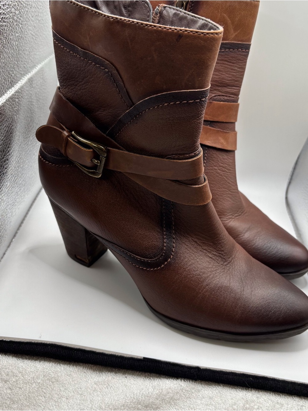 Blondo Brown Leather Heeled Ankle Boots with Buckle Strap SZ 9.5M,Waterproof